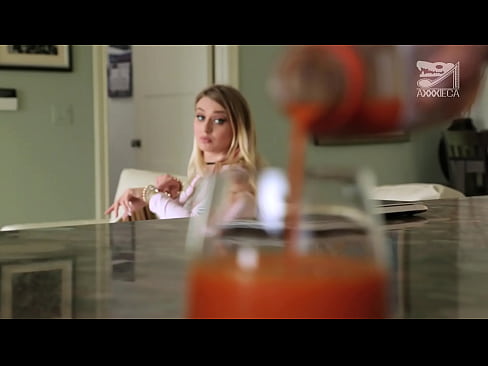 ❤️ فتاة الساخنة مع كبير الثدي وضيق كس يحصل على الديك من الخاسر ، ولكن من الصعب جدا ؛ الجنس